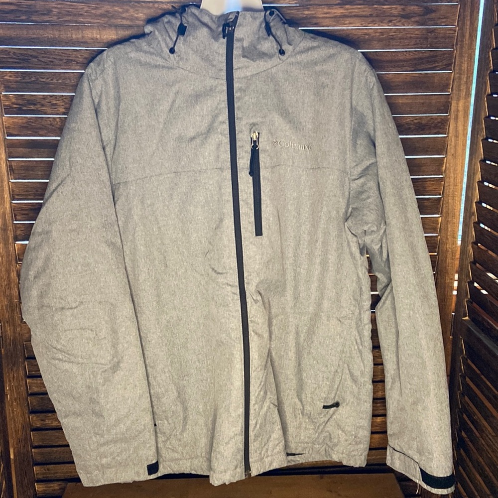 Columbia light weight winter jacket